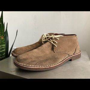 Kenneth Cole Chukka Suede Boots 8.5US
